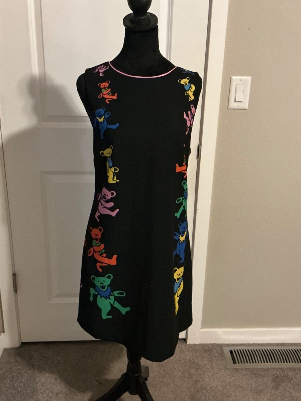 Alice & Olivia Grateful Dead Collaboration Mini Sheath Dress - Picture 8 of 8